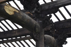 alte chinesische Schnitzerei Foto: © Christa Linossi