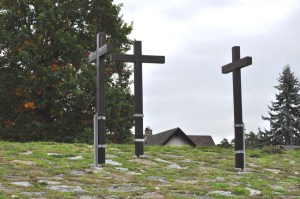 Yoko Ono Painting to Hammer a Nail In / Cross Version, 2005 Foto: Christa Linossi