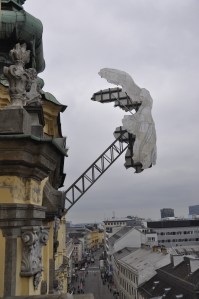 NIKE die Nachbildung der antiken Siegesgöttin „Nike von Samothrake“ /Foto: Christa Linossi