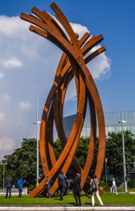 Kunstprojekt Bonn 2016 Bernar Venet ARC 89