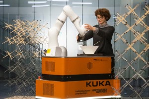 roboter_viki_kineticweaving_886x590